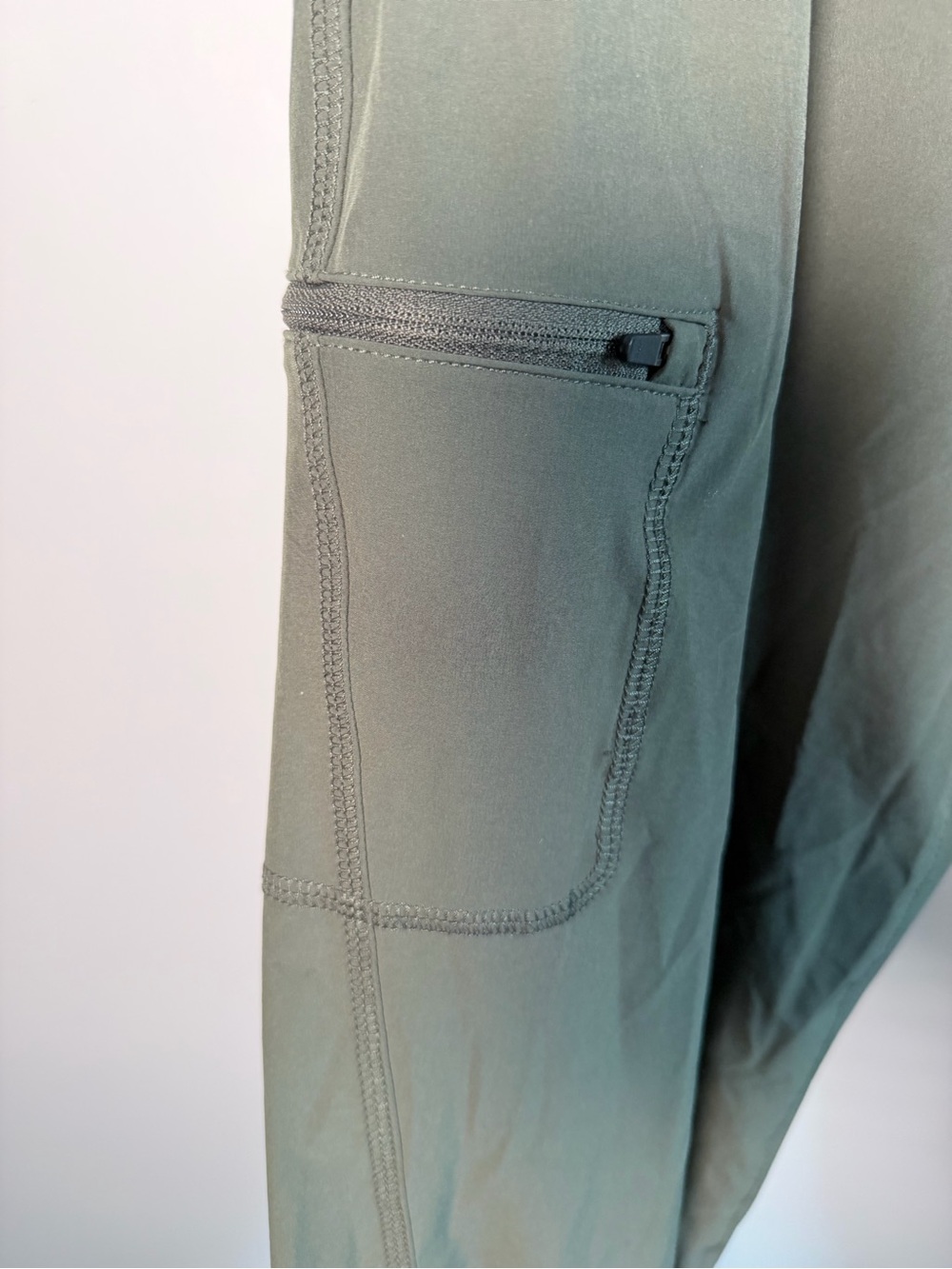 Eddie Bauer Army Green Drawstring Cargo Joggers - Picture 5 of 14